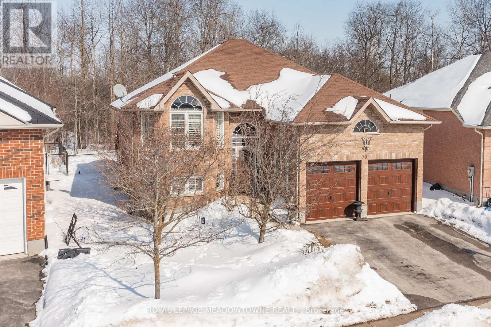 70 Revell Drive, Centre Wellington, Ontario  N1M 0A5 - Photo 2 - X12842154