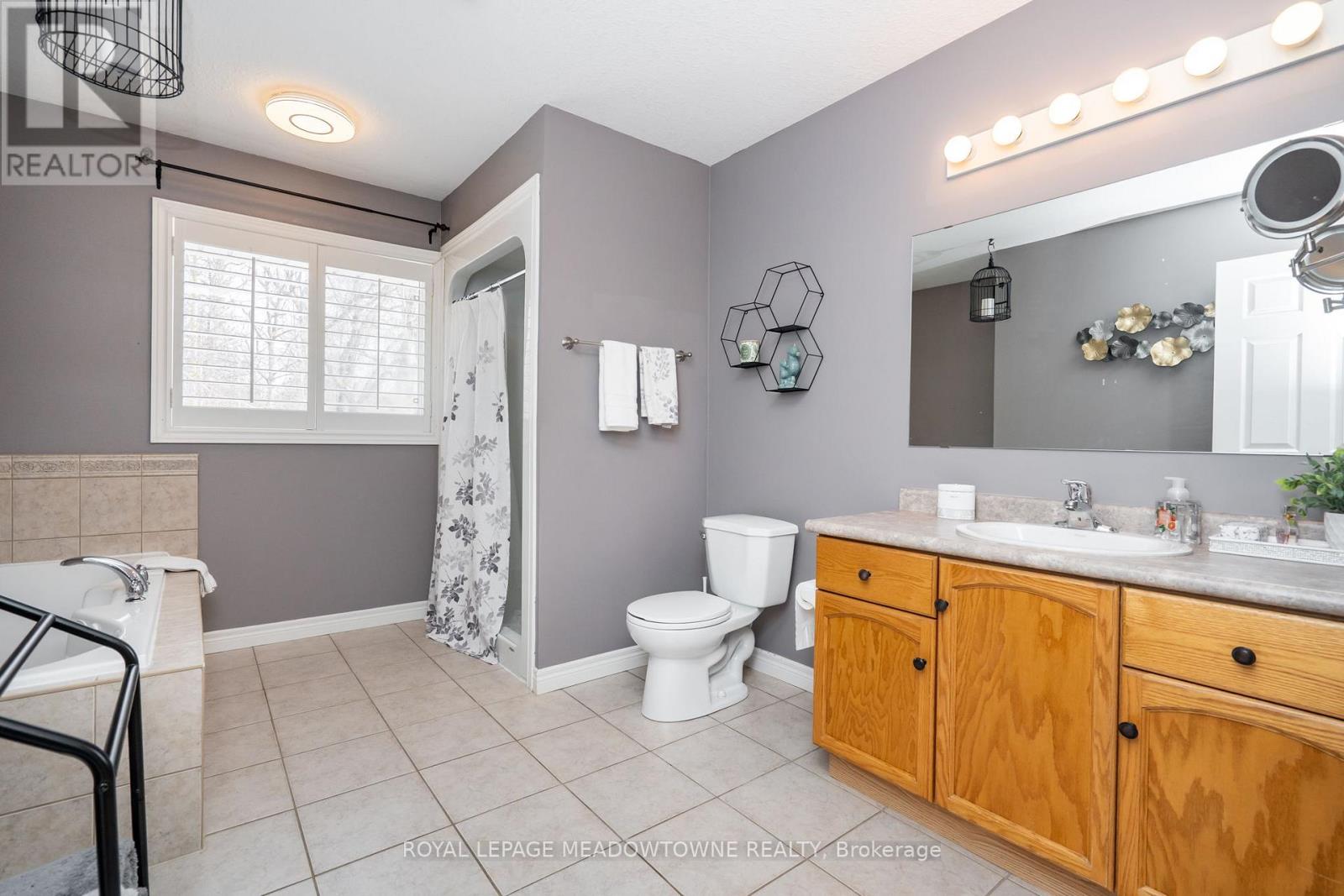 70 Revell Drive, Centre Wellington, Ontario  N1M 0A5 - Photo 26 - X12842154