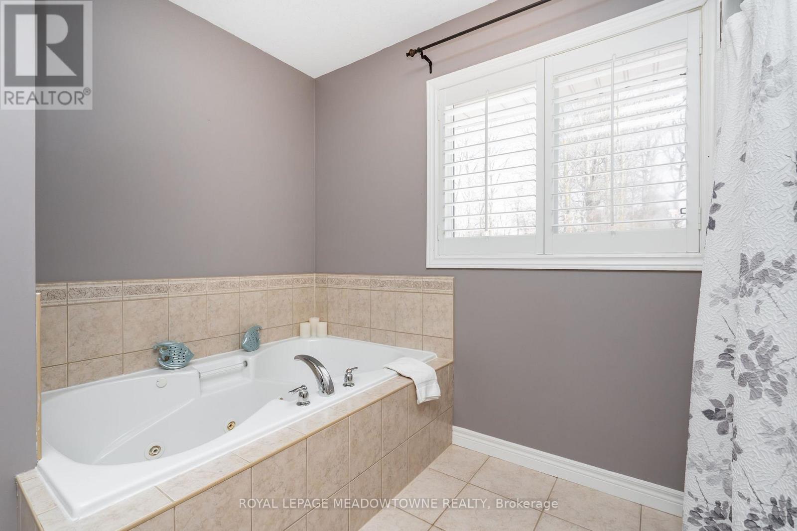 70 Revell Drive, Centre Wellington, Ontario  N1M 0A5 - Photo 27 - X12842154