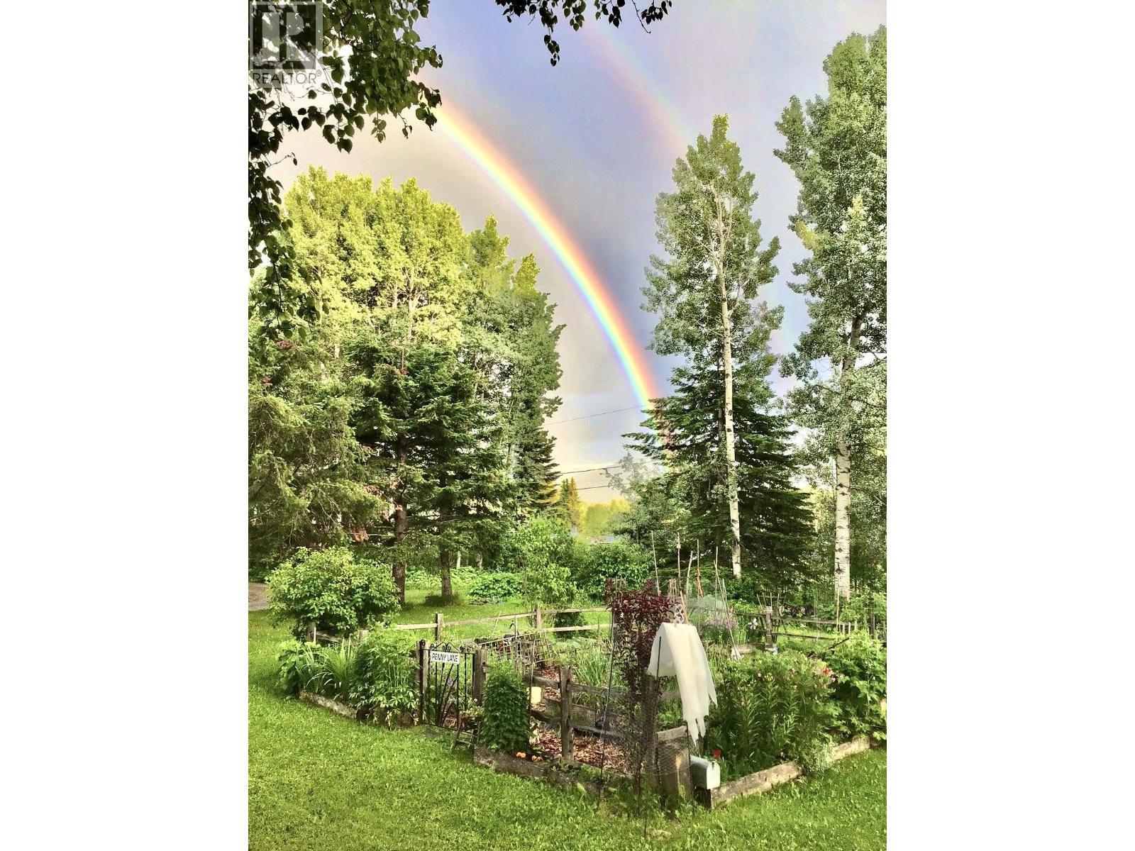 310 MOUNTAIN VIEW ROAD, McBride, British Columbia