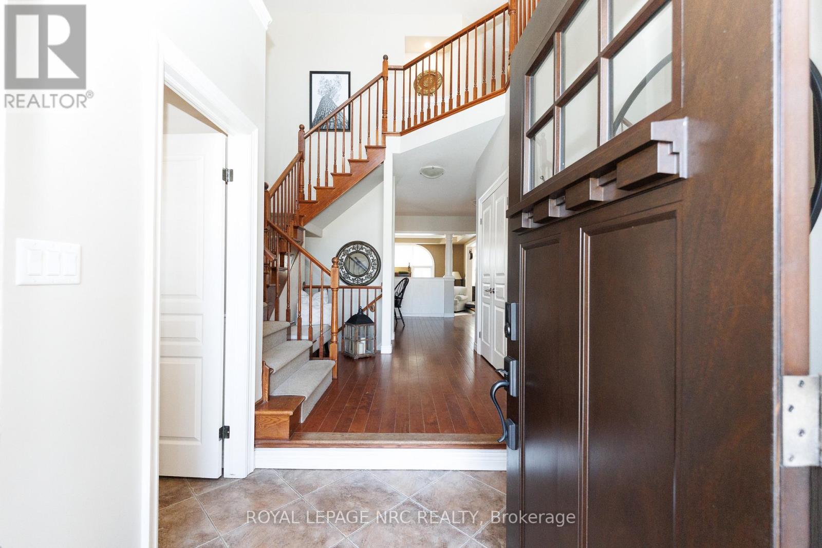 27 Bell Avenue, Grimsby, Ontario  L3M 1B2 - Photo 12 - X12842180