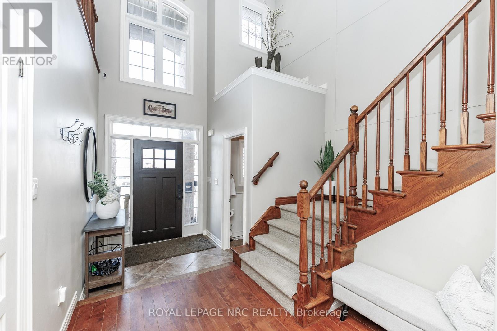 27 Bell Avenue, Grimsby, Ontario  L3M 1B2 - Photo 23 - X12842180