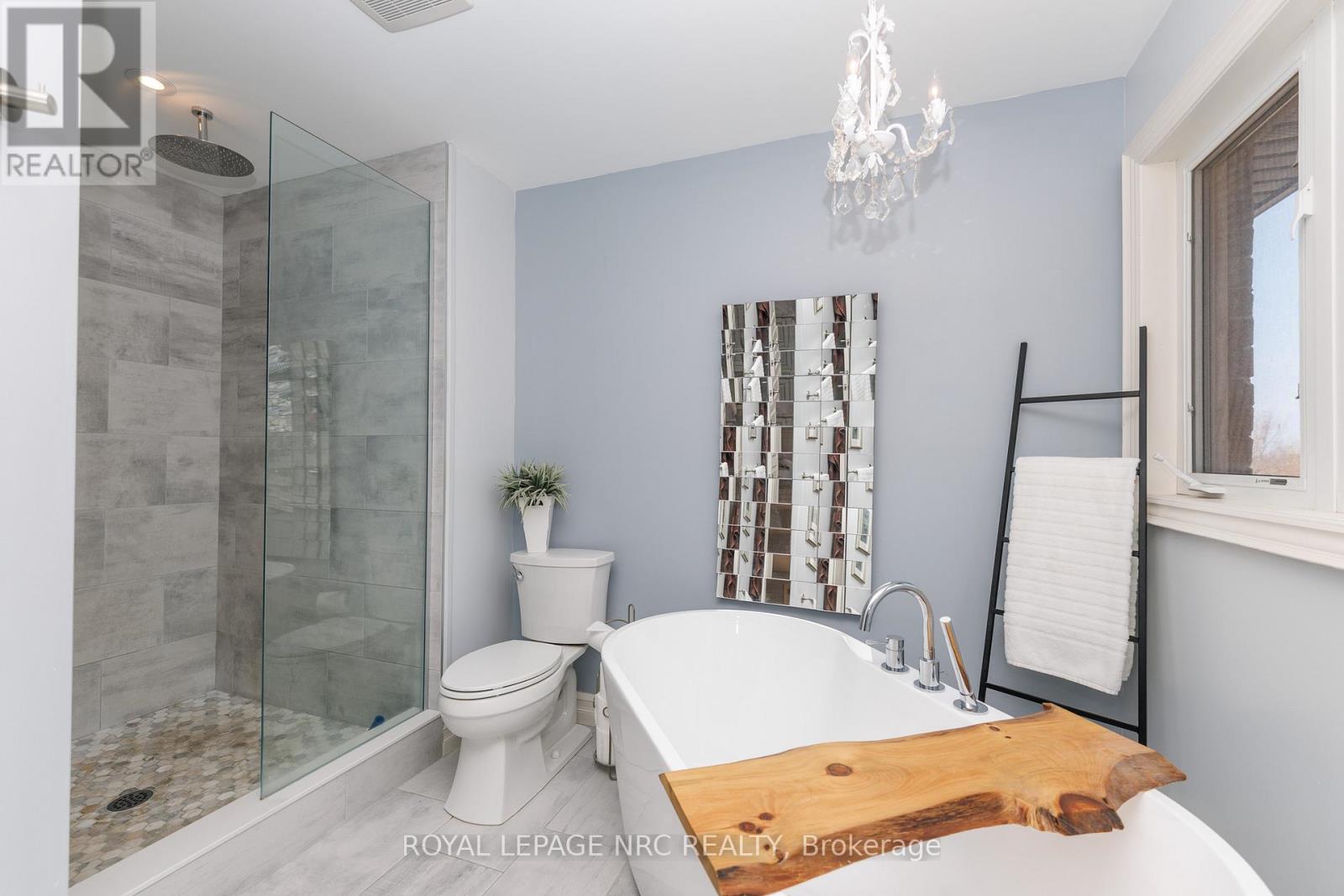 27 Bell Avenue, Grimsby, Ontario  L3M 1B2 - Photo 37 - X12842180