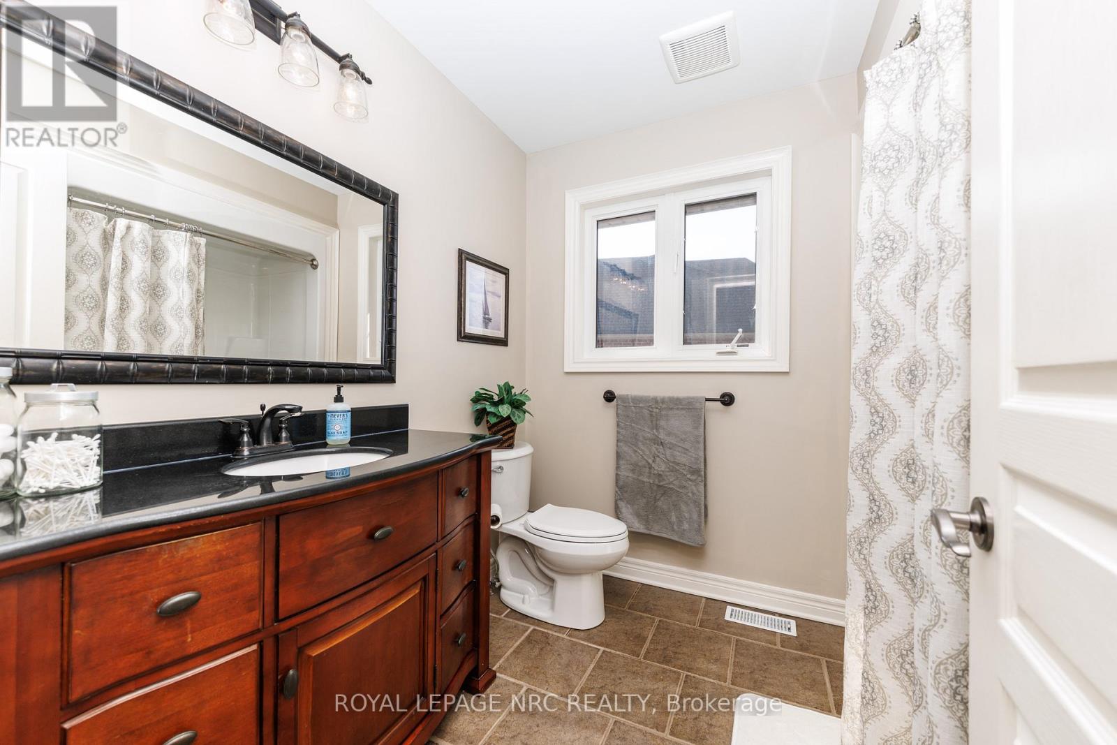 27 Bell Avenue, Grimsby, Ontario  L3M 1B2 - Photo 42 - X12842180