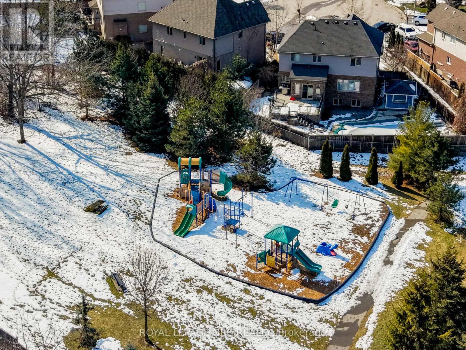 27 Bell Avenue, Grimsby, Ontario  L3M 1B2 - Photo 47 - X12842180