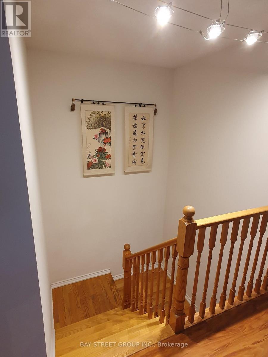 71 Ian Baron Avenue, Markham, Ontario  L3R 5R1 - Photo 23 - N12842158