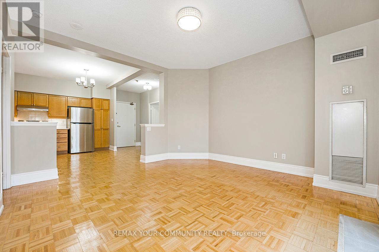 621 - 7373 Martin Grove Road, Vaughan, Ontario  L4L 9K1 - Photo 9 - N12833156