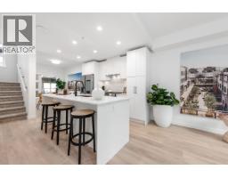 135 535 E 2ND STREET, North Vancouver, British Columbia