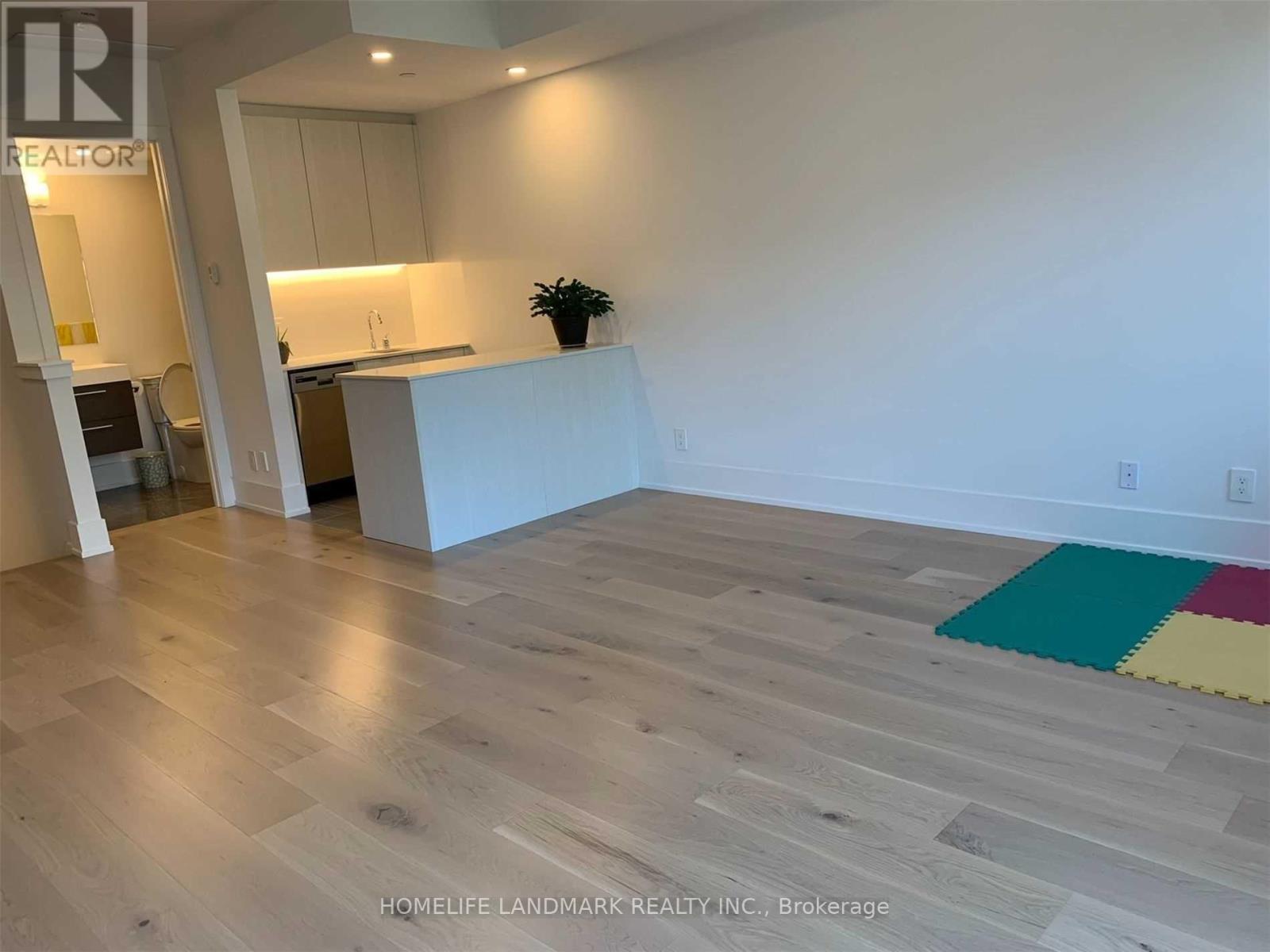 Th #5 - 165 Pears Avenue, Toronto, Ontario  M5R 0C1 - Photo 12 - C12842172