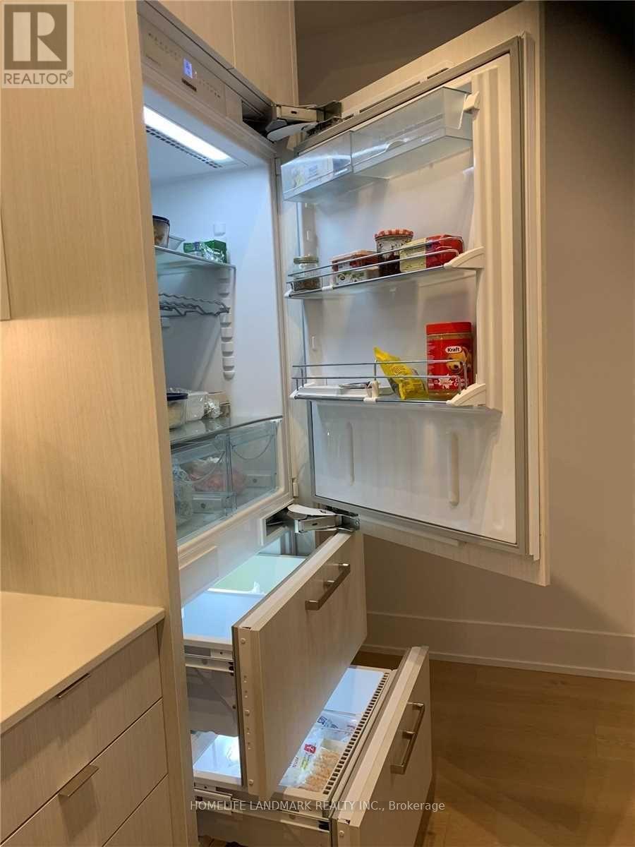 Th #5 - 165 Pears Avenue, Toronto, Ontario  M5R 0C1 - Photo 6 - C12842172