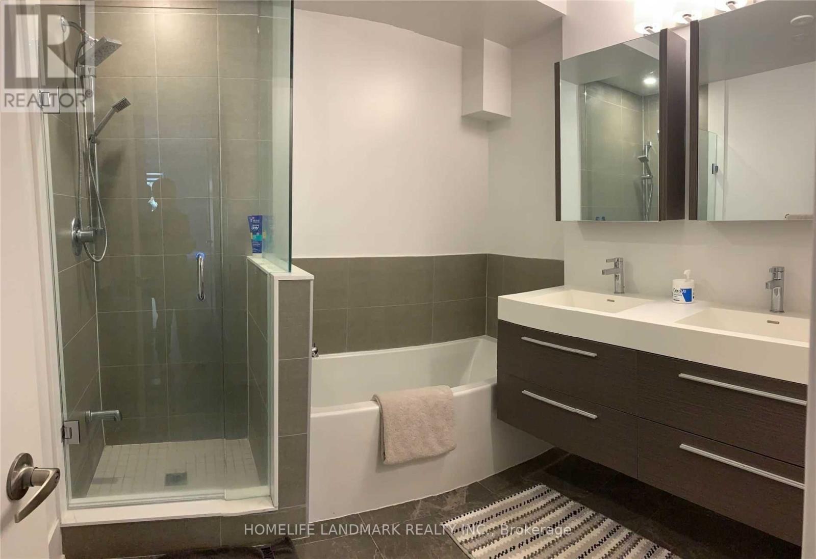 Th #5 - 165 Pears Avenue, Toronto, Ontario  M5R 0C1 - Photo 9 - C12842172