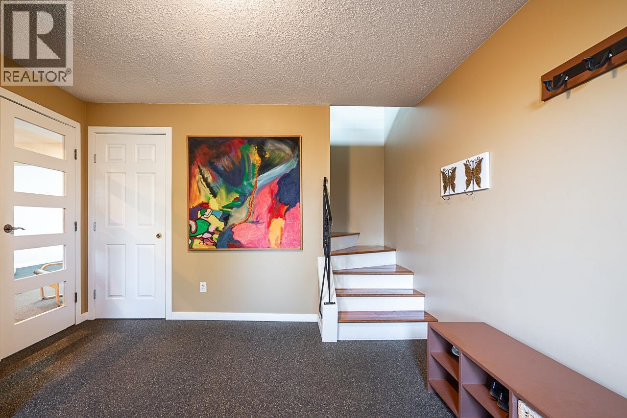 21674 Manor Avenue, Maple Ridge, British Columbia  V2X 7L6 - Photo 5 - R3095809