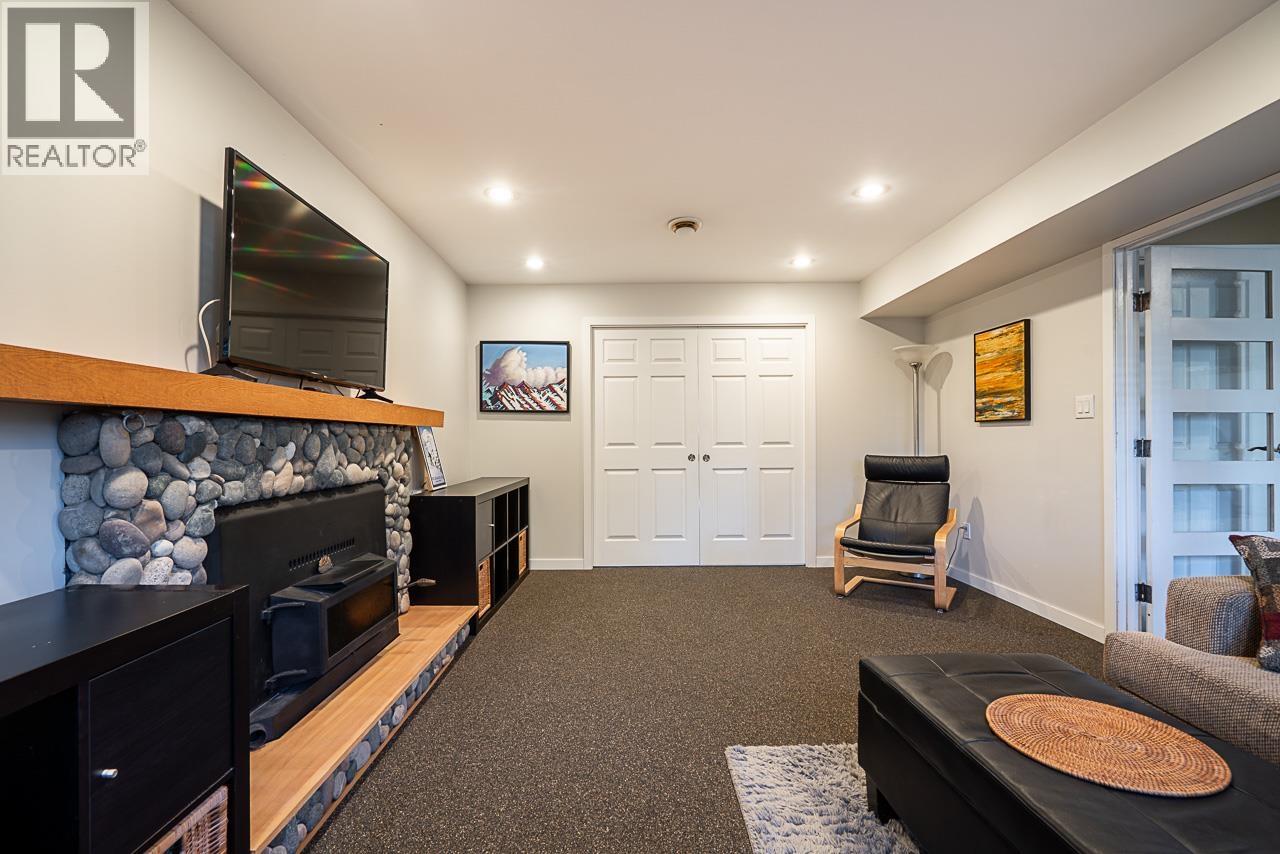 21674 Manor Avenue, Maple Ridge, British Columbia  V2X 7L6 - Photo 28 - R3095809