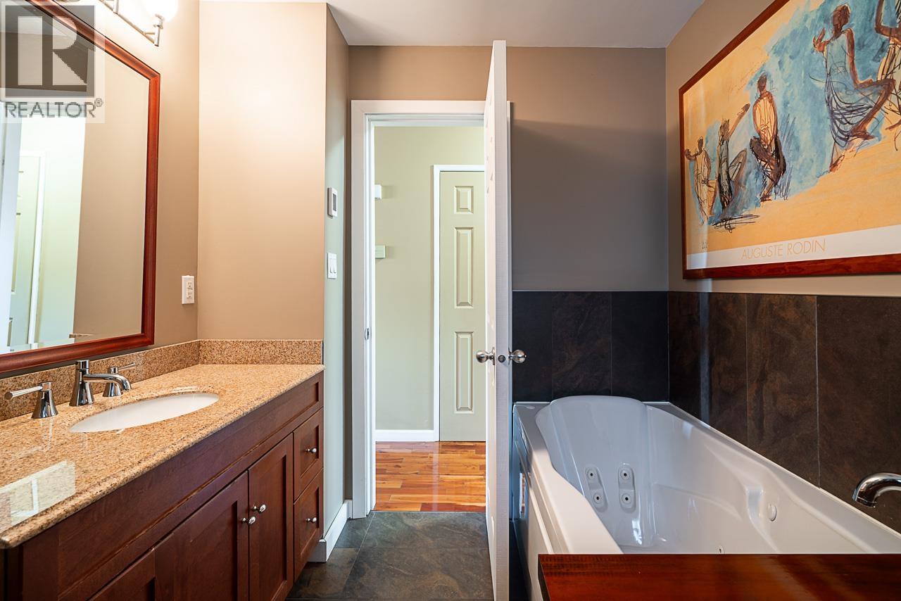 21674 Manor Avenue, Maple Ridge, British Columbia  V2X 7L6 - Photo 22 - R3095809