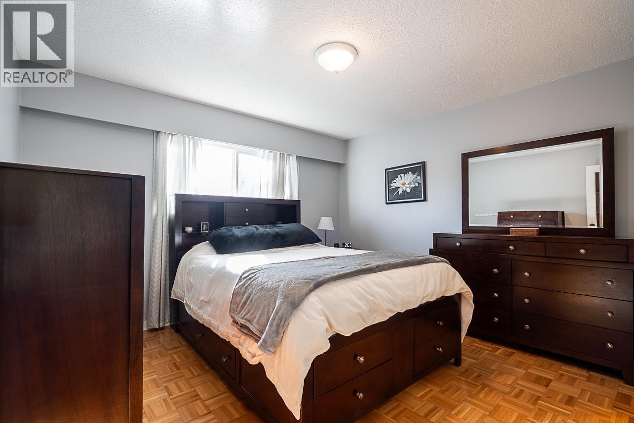 21674 Manor Avenue, Maple Ridge, British Columbia  V2X 7L6 - Photo 16 - R3095809