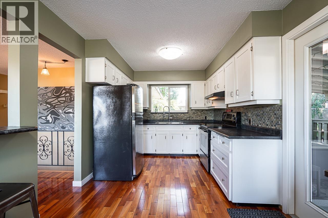 21674 Manor Avenue, Maple Ridge, British Columbia  V2X 7L6 - Photo 10 - R3095809