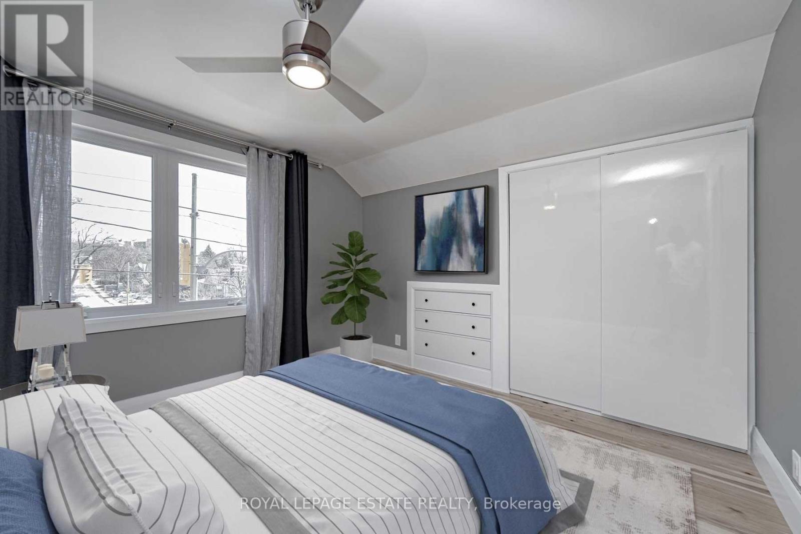 A - 568 Woodbine Avenue, Toronto, Ontario  M4E 2H8 - Photo 18 - E12842160