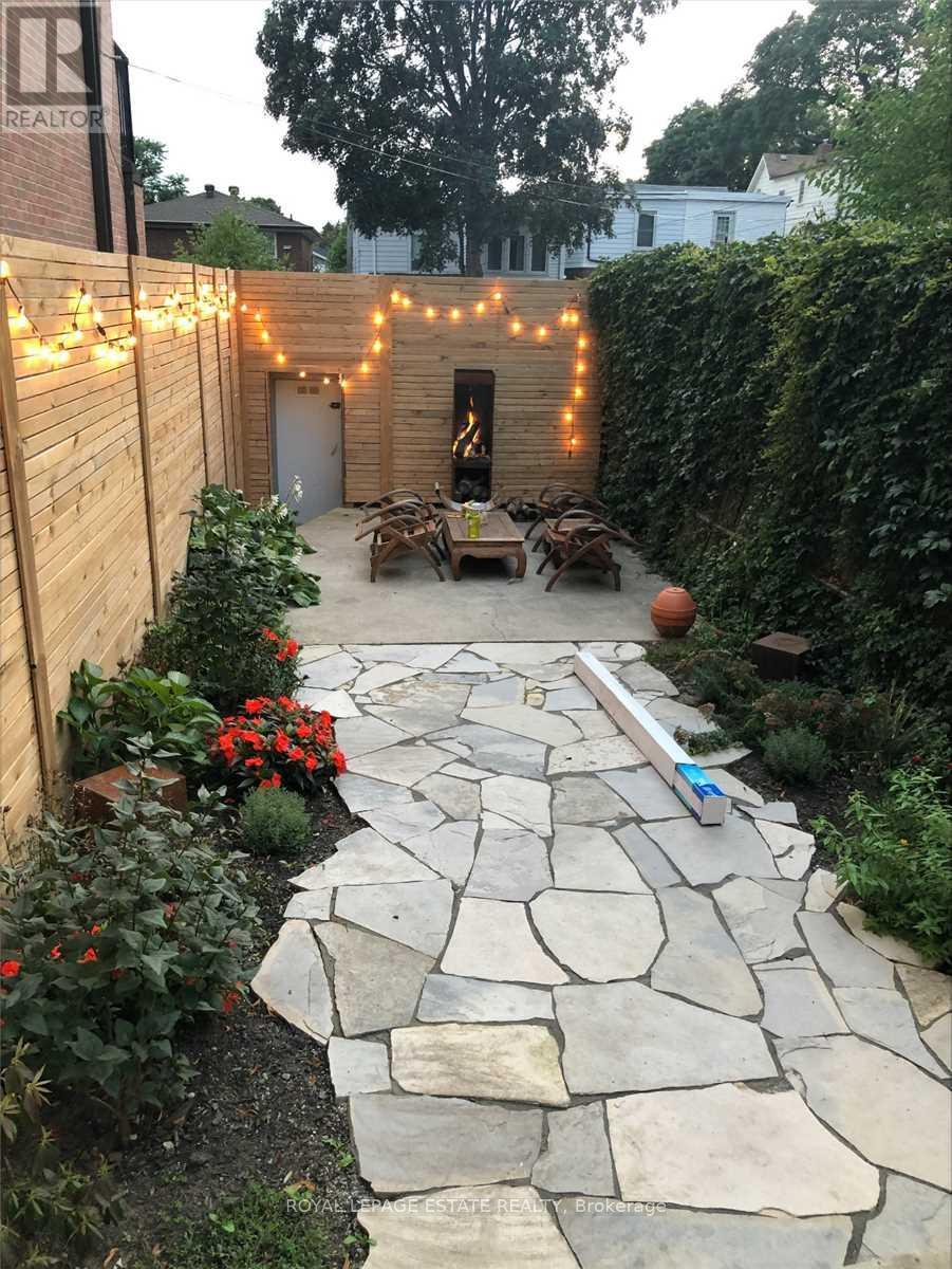 A - 568 Woodbine Avenue, Toronto, Ontario  M4E 2H8 - Photo 26 - E12842160