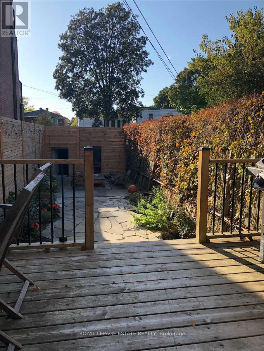 A - 568 Woodbine Avenue, Toronto, Ontario  M4E 2H8 - Photo 27 - E12842160