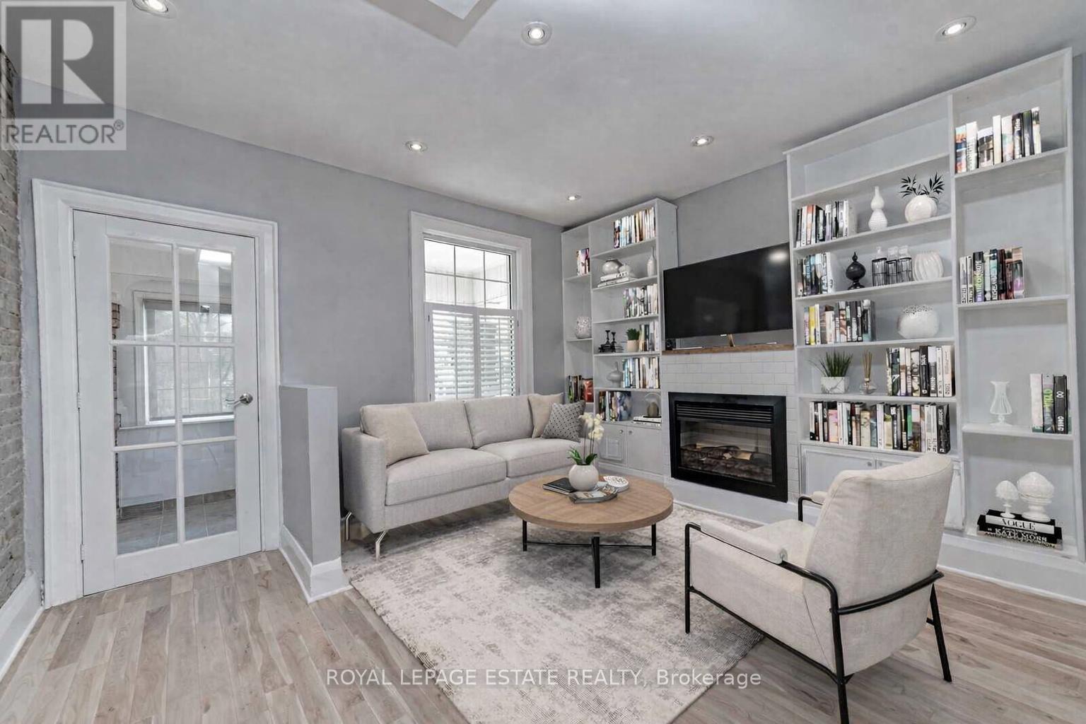 A - 568 Woodbine Avenue, Toronto, Ontario  M4E 2H8 - Photo 5 - E12842160