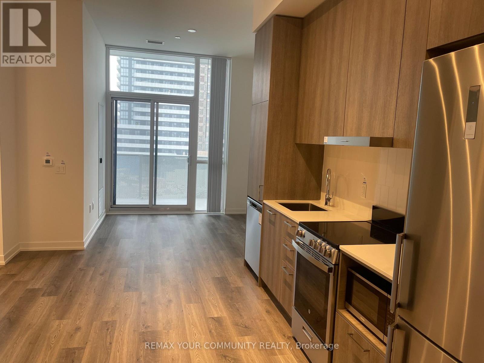 620 - 195 Commerce Street, Vaughan, Ontario  L4K 0P9 - Photo 6 - N12838770