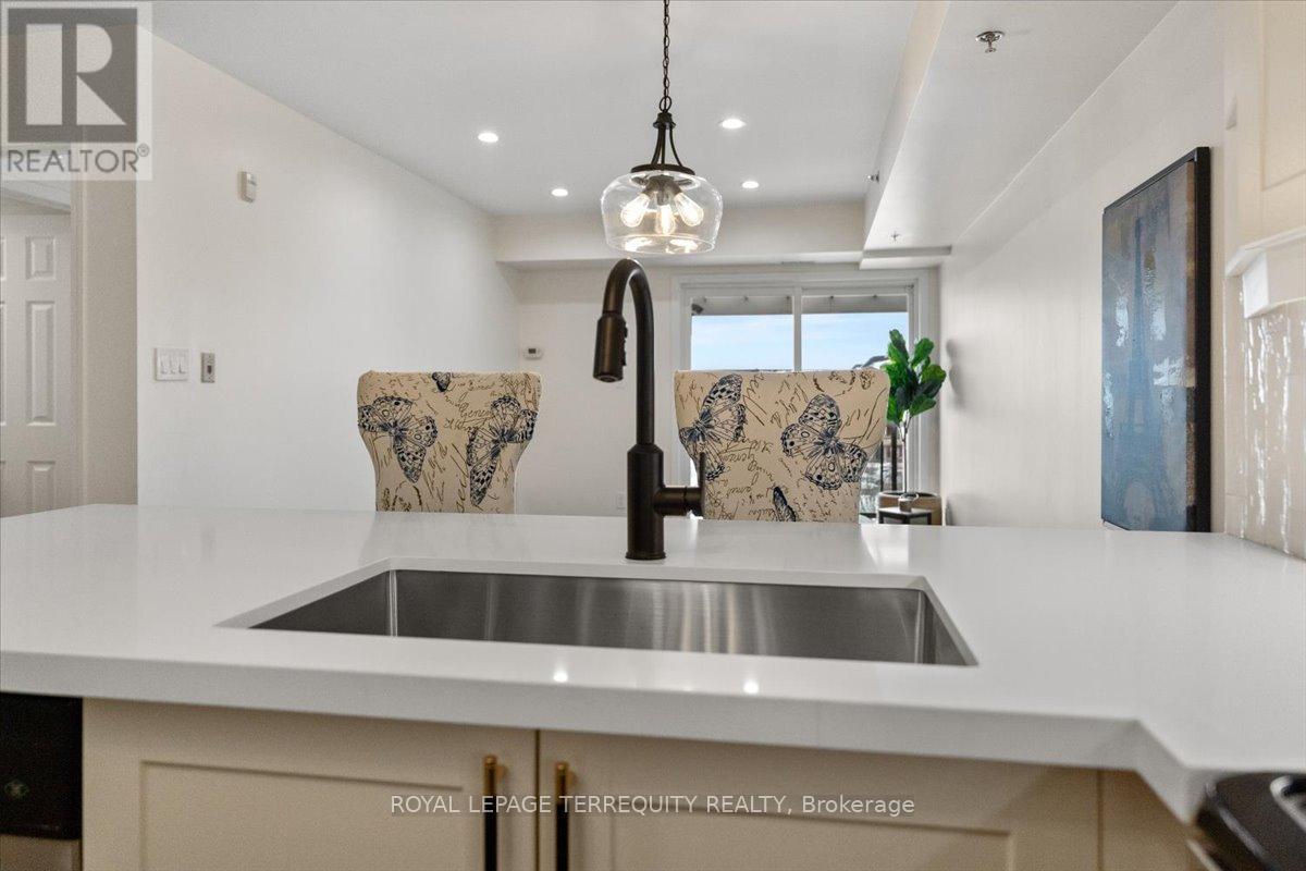 402 - 3070 Rotary Way, Burlington, Ontario  L7M 0H1 - Photo 13 - W12842174