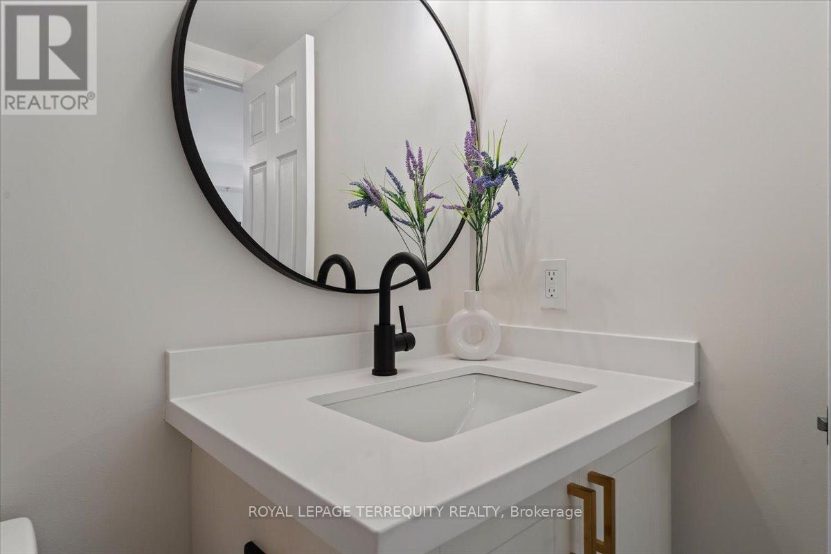 402 - 3070 Rotary Way, Burlington, Ontario  L7M 0H1 - Photo 18 - W12842174