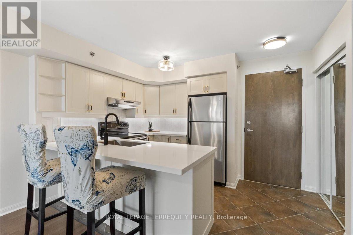 402 - 3070 Rotary Way, Burlington, Ontario  L7M 0H1 - Photo 9 - W12842174