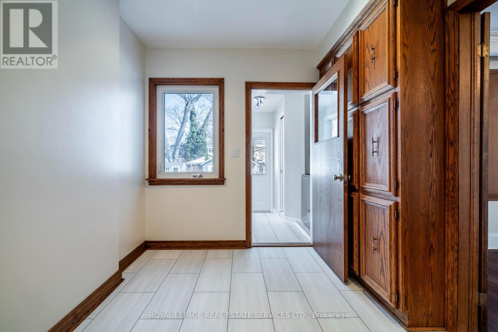 341 Armadale Avenue, Toronto, Ontario  M6S 3X5 - Photo 14 - W12842186