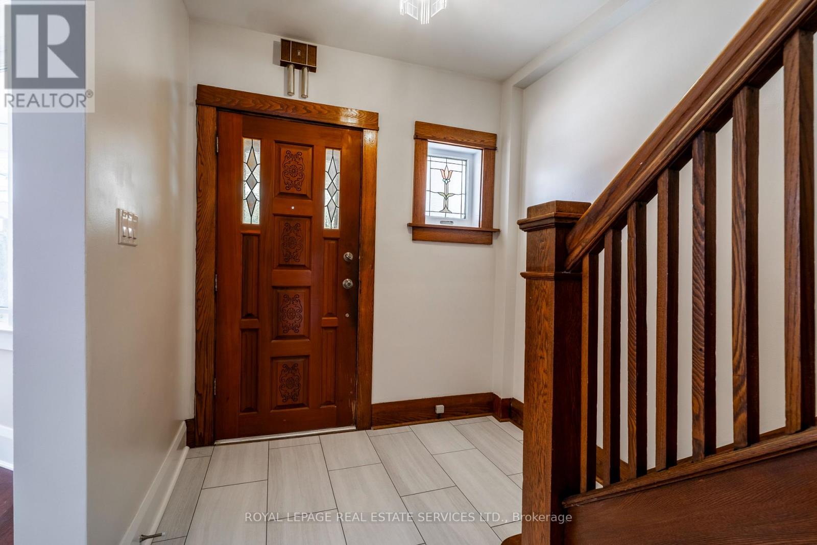 341 Armadale Avenue, Toronto, Ontario  M6S 3X5 - Photo 4 - W12842186