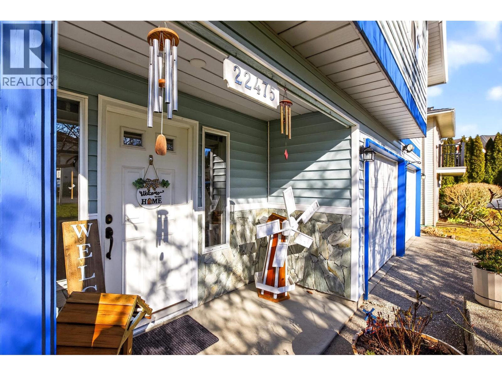 22475 Streng Avenue, Maple Ridge, British Columbia  V2X 0B2 - Photo 3 - R3095520