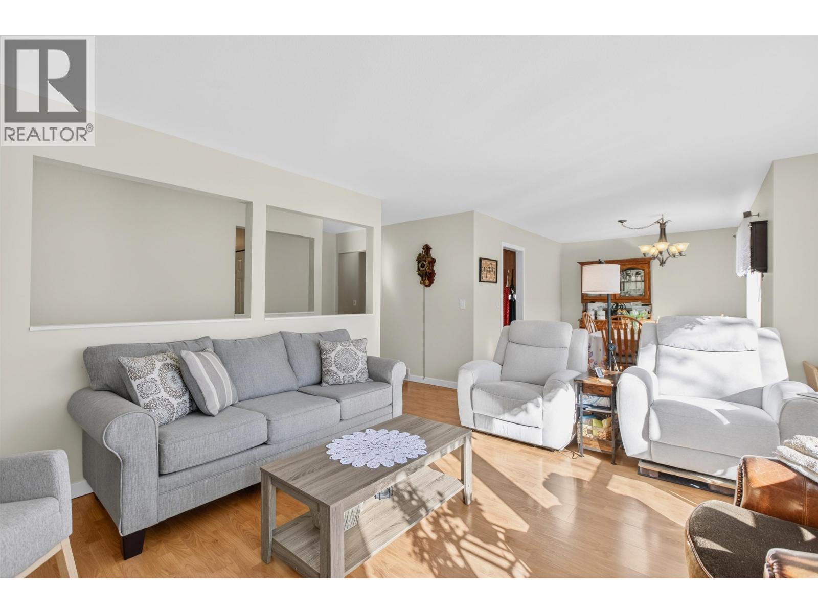 22475 Streng Avenue, Maple Ridge, British Columbia  V2X 0B2 - Photo 9 - R3095520