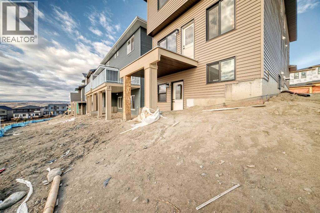 116 Heritage Manor, Cochrane, Alberta  T4C 0L3 - Photo 39 - A2286804