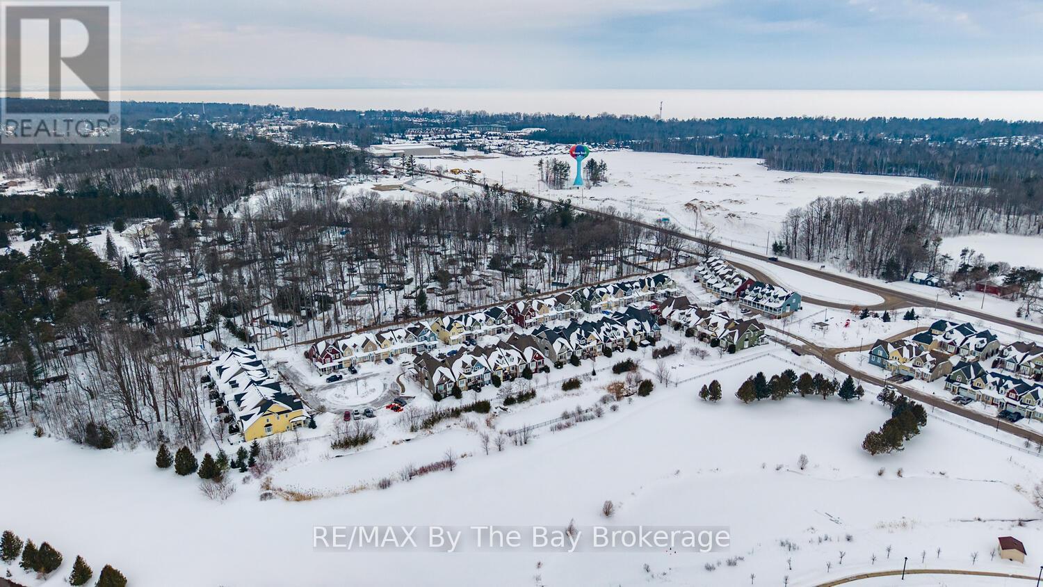 37 Berkshire Avenue, Wasaga Beach, Ontario  L9Z 0G3 - Photo 45 - S12842220