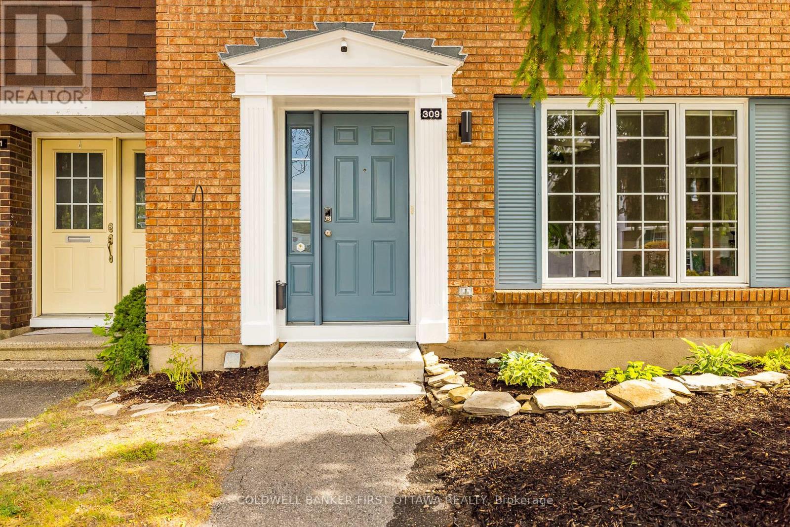 309 Kintyre Private, Ottawa, Ontario  K2C 3M6 - Photo 3 - X12842190