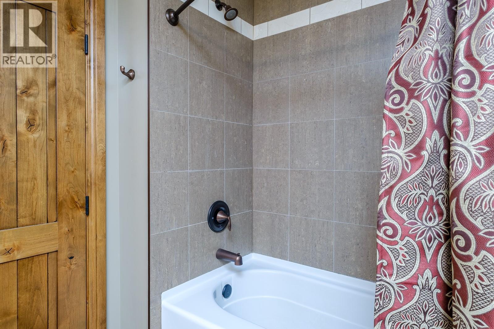 1000 Telemark Road Unit# 102, Rossland, British Columbia  V0G 1Y0 - Photo 29 - 10373039