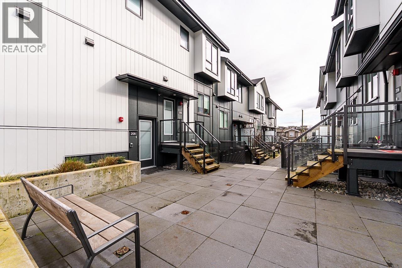 207 7161 17th Avenue, Burnaby, British Columbia  V3N 0K1 - Photo 6 - R3094818