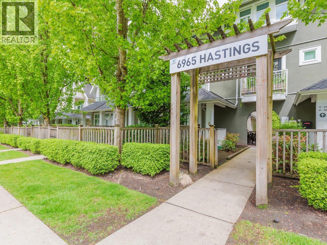 42 6965 Hastings Street, Burnaby, British Columbia  V5B 1S9 - Photo 3 - R3095697