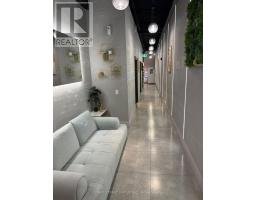 405 DUNDAS STREET W, Toronto, Ontario