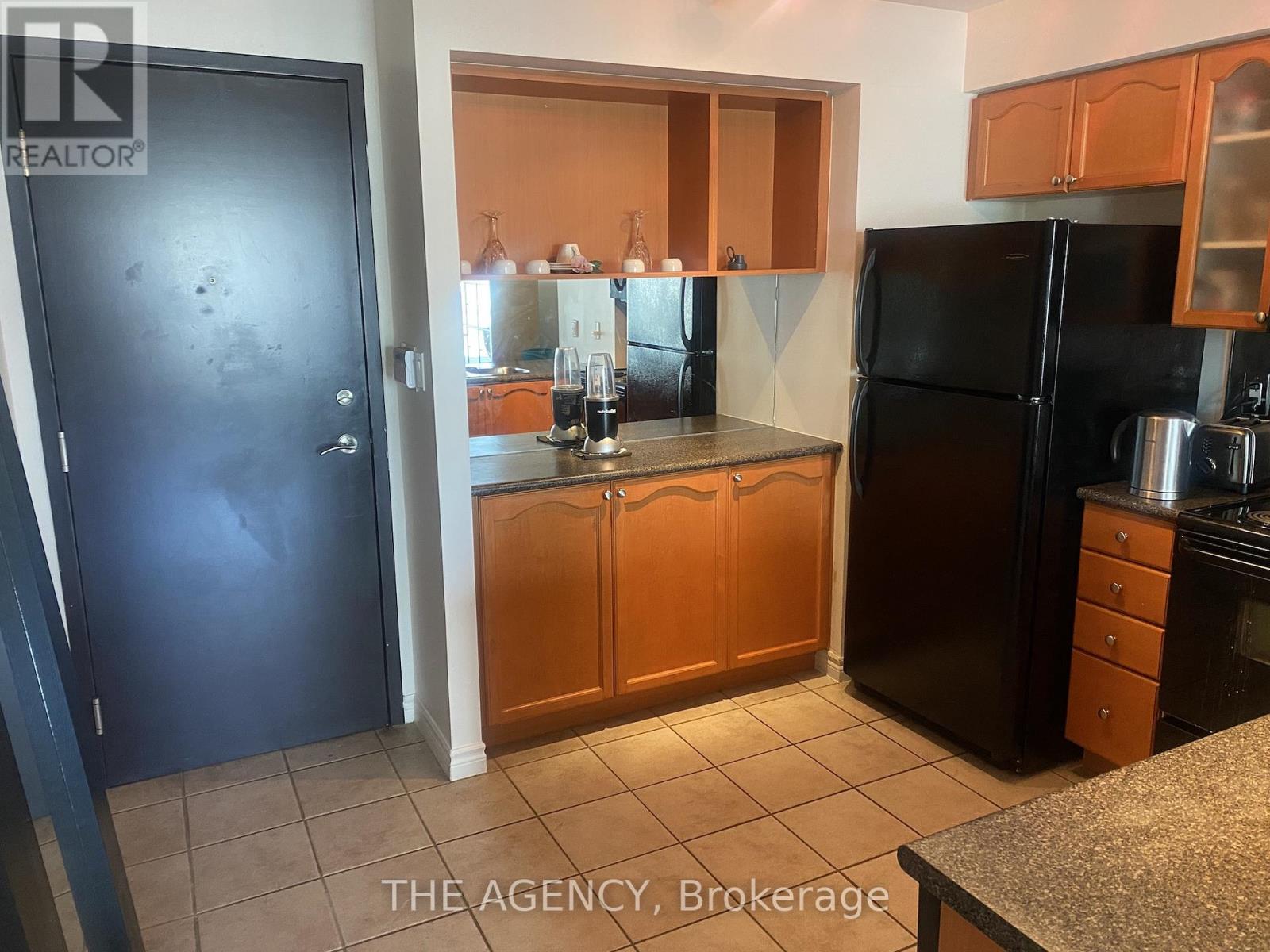 605 - 410 Queens Quay W, Toronto, Ontario  M5V 3T1 - Photo 12 - C12842228