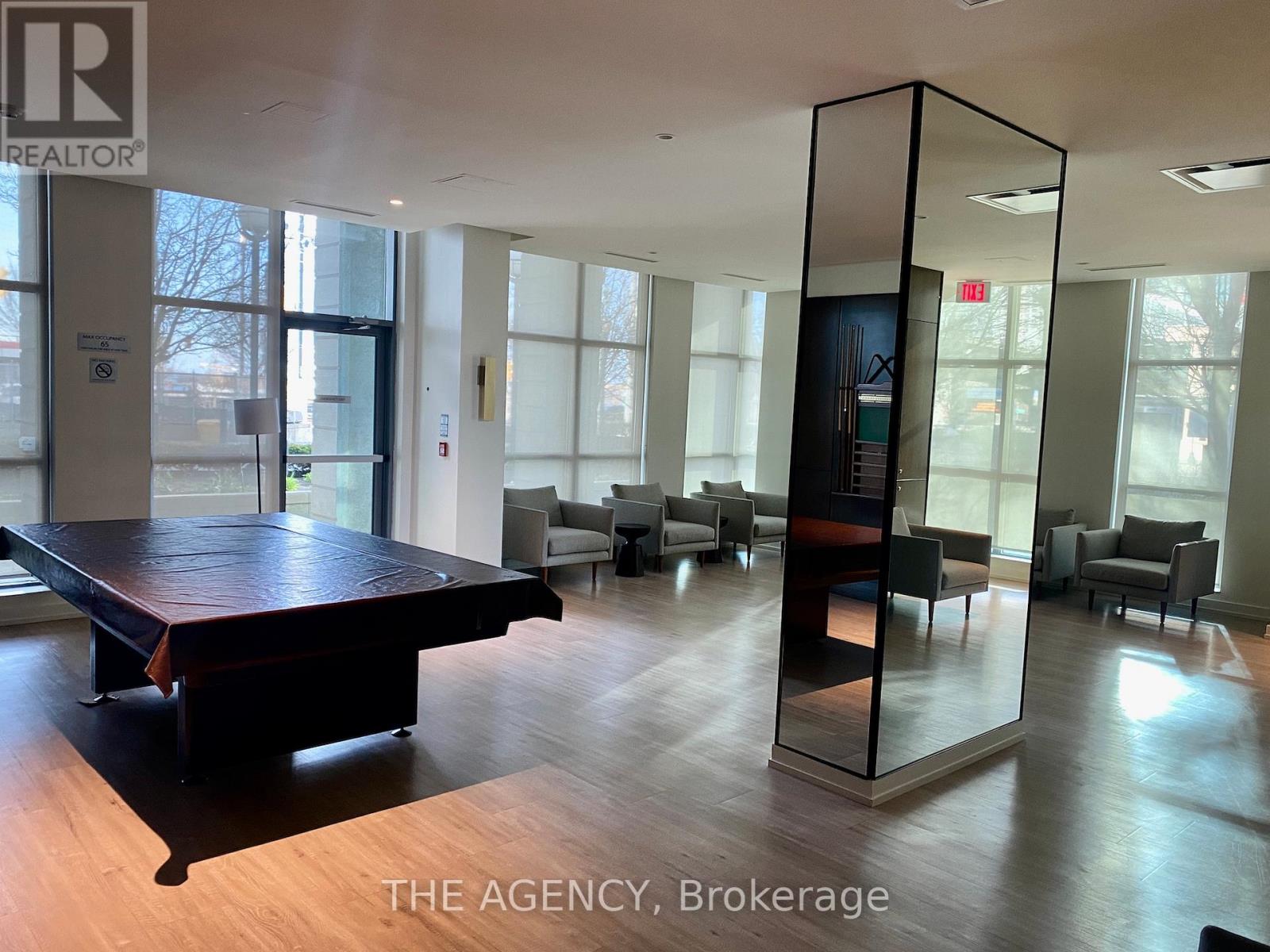 605 - 410 Queens Quay W, Toronto, Ontario  M5V 3T1 - Photo 2 - C12842228