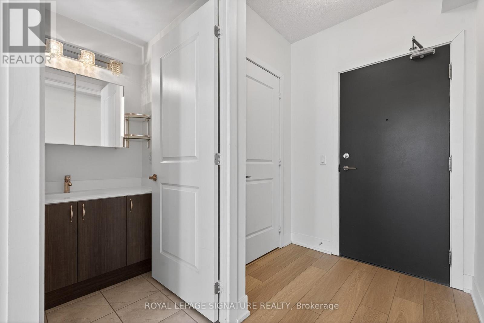 1201 - 68 Merton Street, Toronto, Ontario  M4S 0A7 - Photo 22 - C12842234