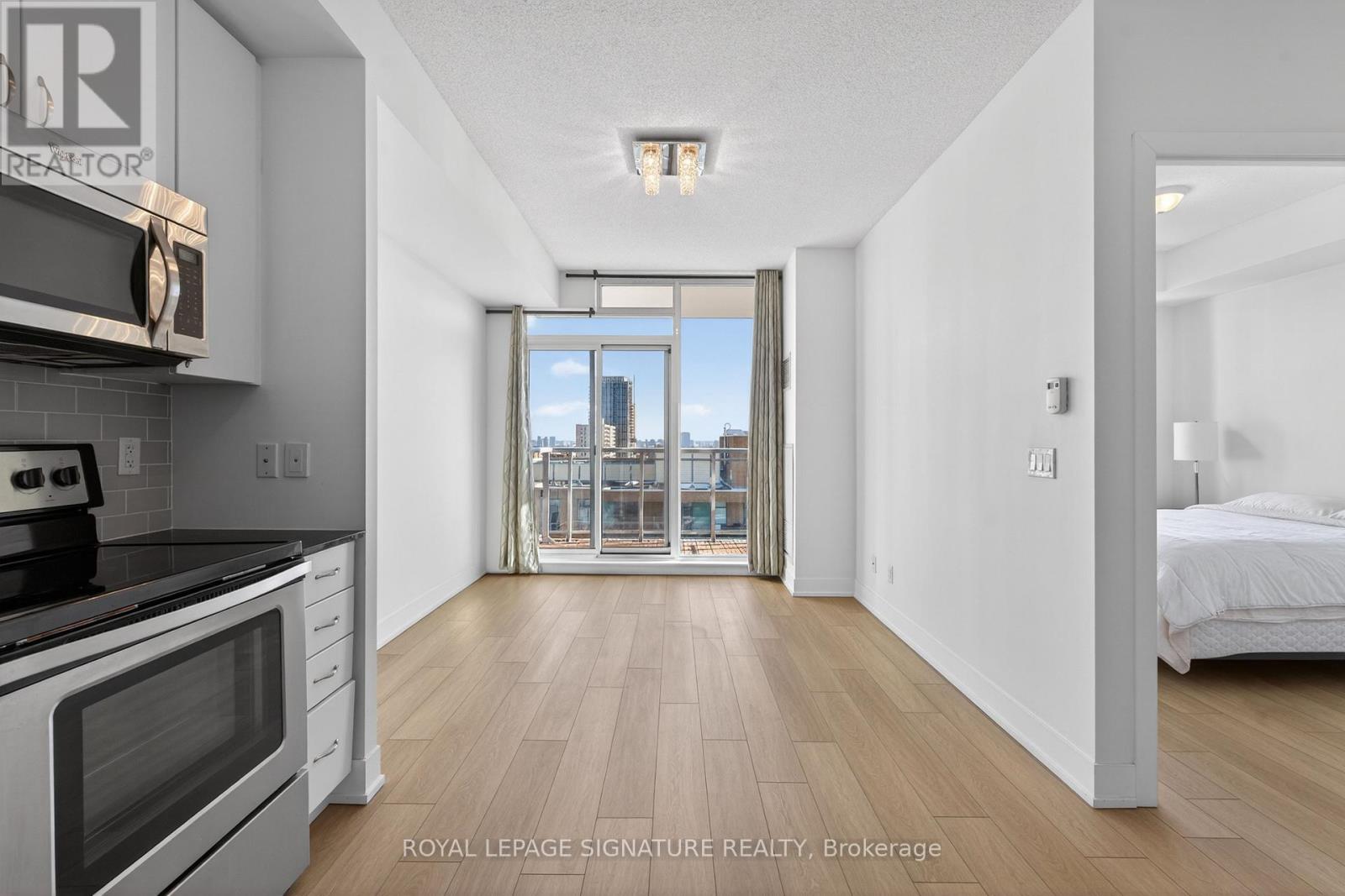 1201 - 68 Merton Street, Toronto, Ontario  M4S 0A7 - Photo 4 - C12842234