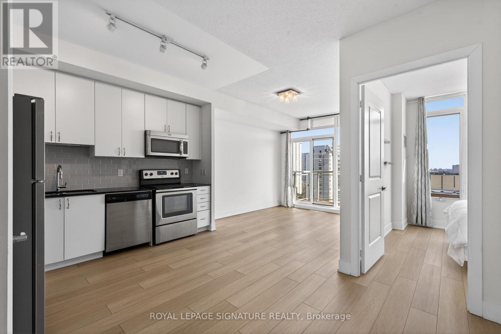 1201 - 68 Merton Street, Toronto, Ontario  M4S 0A7 - Photo 5 - C12842234