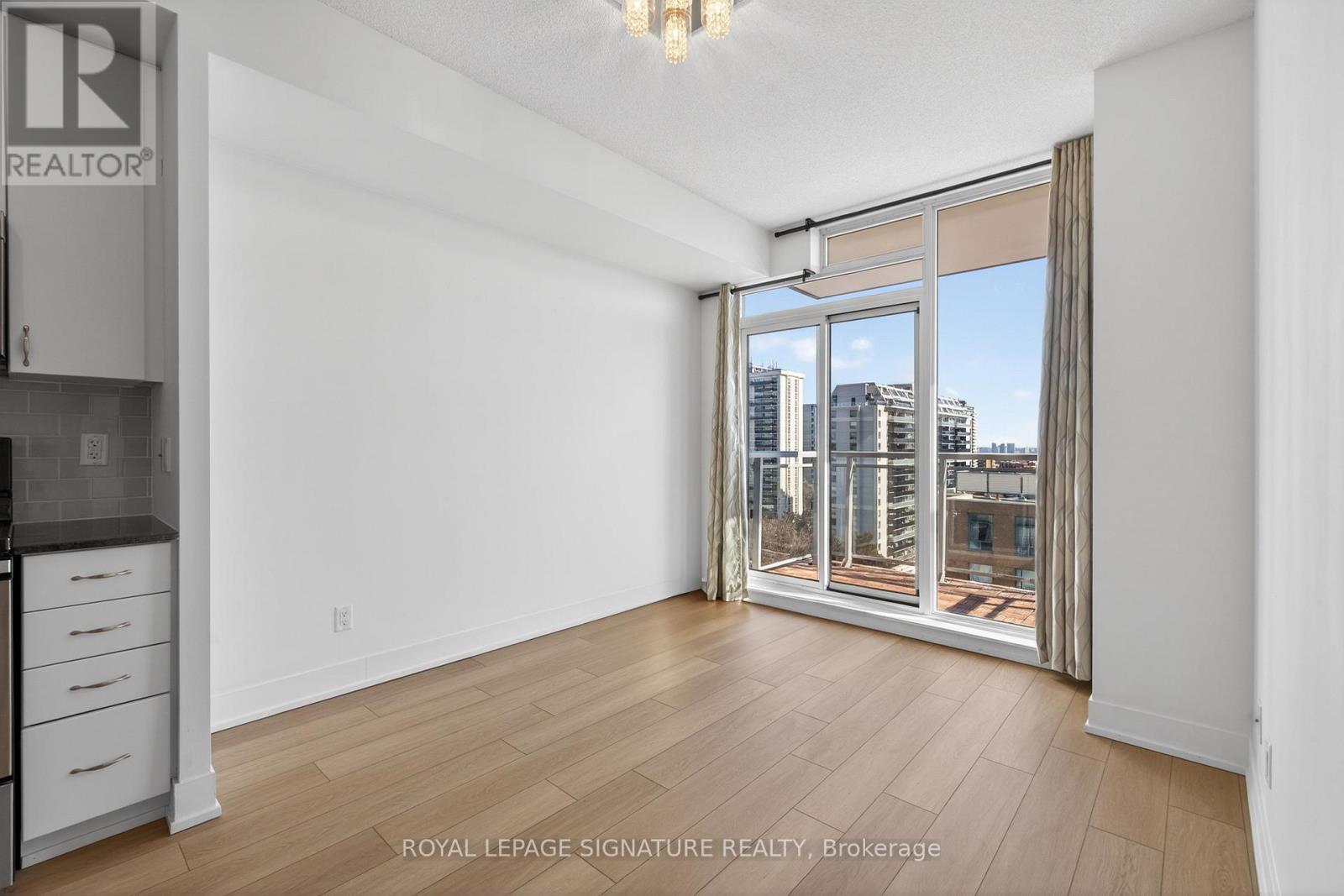 1201 - 68 Merton Street, Toronto, Ontario  M4S 0A7 - Photo 6 - C12842234