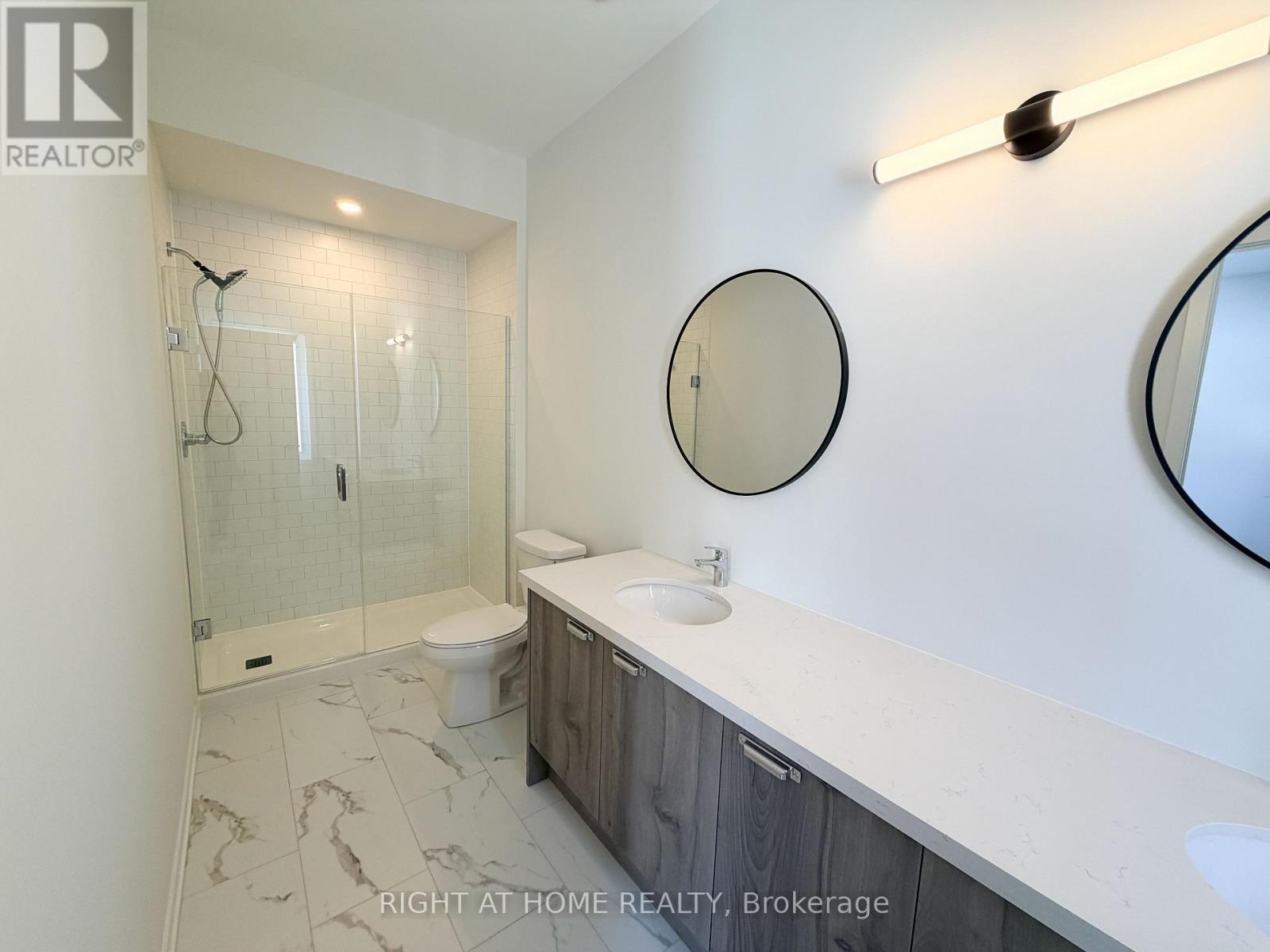 28 Helmkay Avenue, Richmond Hill, Ontario  L4E 3R4 - Photo 16 - N12842200