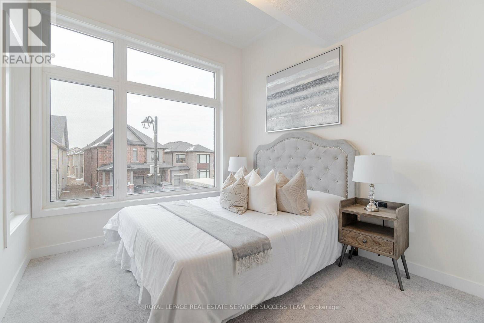 1496 Rose Way, Milton, Ontario  L9E 1V7 - Photo 14 - W12842202