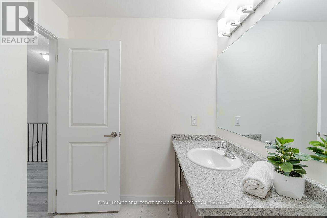 1496 Rose Way, Milton, Ontario  L9E 1V7 - Photo 20 - W12842202