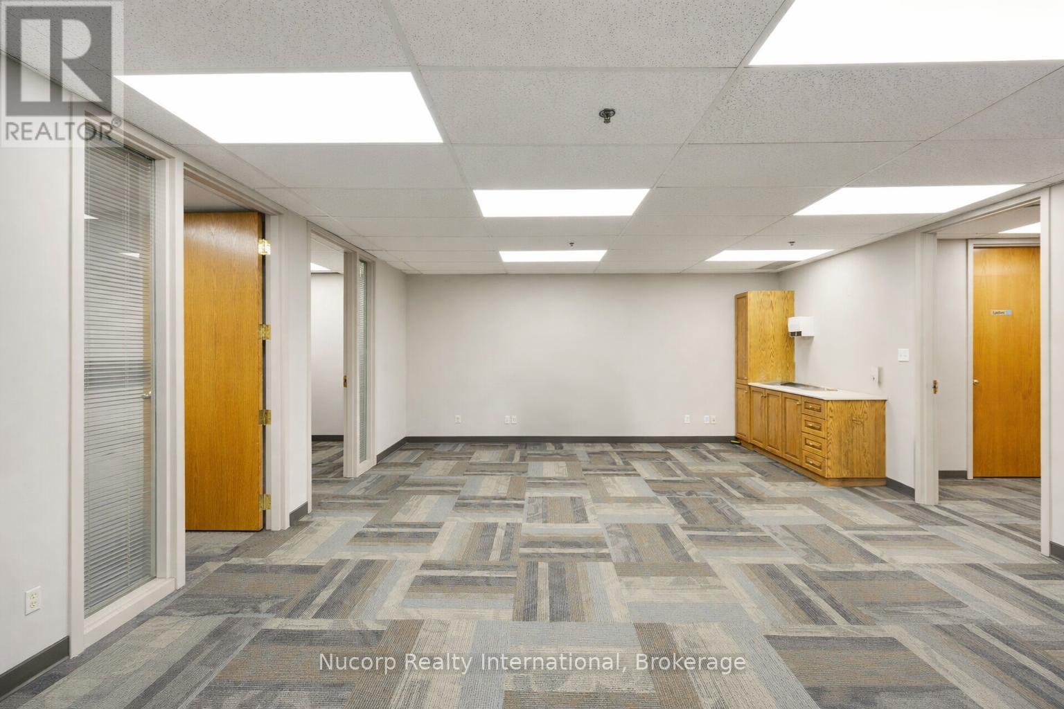 Unit #200 - 2709 Coventry Road, Oakville, Ontario  L6H 5V9 - Photo 6 - W12842214