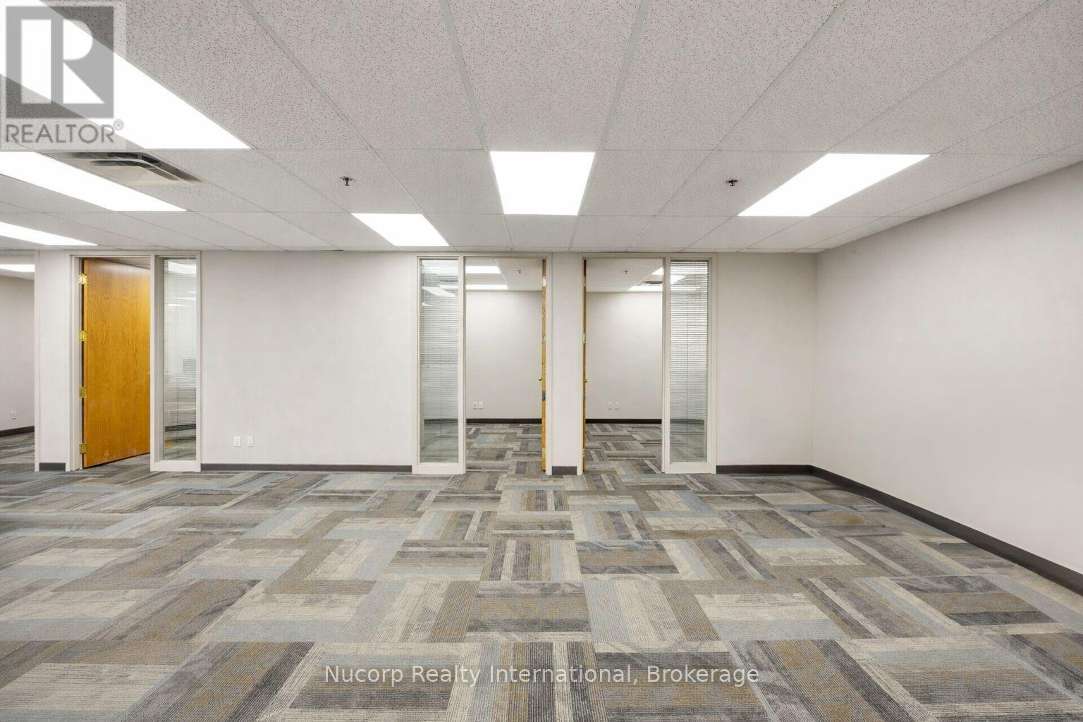 Unit #200 - 2709 Coventry Road, Oakville, Ontario  L6H 5V9 - Photo 7 - W12842214